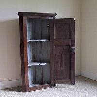 OAK HANGING CORNER CUPBOARD