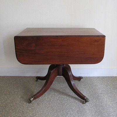 MAHOGANY PEMBROKE TABLE