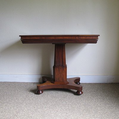 MAHOGANY THREE TIER BUFFET