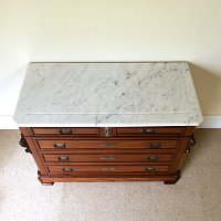 FRENCH MAHOGANY CHEST OF DRAWERS c.1900