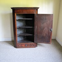 OAK HANGING CORNER CUPBOARD