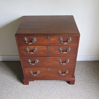 MAHOGANY CHIPPENDALE CHEST OF DRAWERS