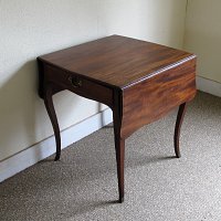 MAHOGANY BUTTERFLY PEMBROKE TABLE