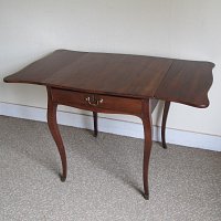 MAHOGANY BUTTERFLY PEMBROKE TABLE