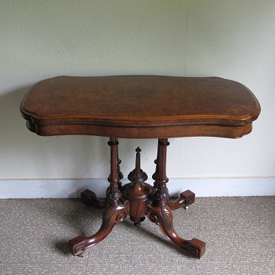 BURR WALNUT SERPENTINE CARD TABLE