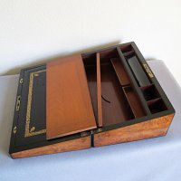 WALNUT WRITING SLOPE