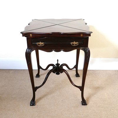 MAHOGANY ENVELOPE CARD TABLE