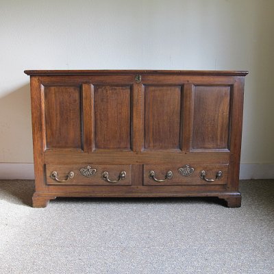 OAK MULE CHEST