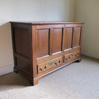 OAK MULE CHEST