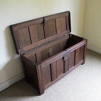 OAK COFFER