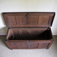 OAK COFFER