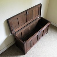 OAK COFFER