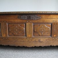 CHESTNUT COFFER