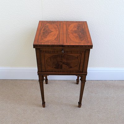 EDWARDIAN SATINWOOD NEEDLEWORK TABLE