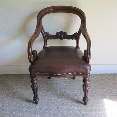 MAHOGANY BALLOON BACK DESK CHAIR