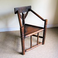 OAK TURNERS CHAIR