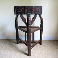 OAK TURNERS CHAIR