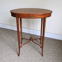 SATINWOOD INLAID OVAL OCCASIONAL TABLE