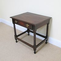 OAK SIDE TABLE - (GEORGIAN)