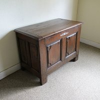 OAK PANELLED COFFER