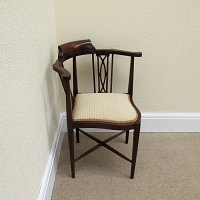 MAHOGANY EDWARDIAN CORNER CHAIR