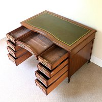 EDWARDIAN WALNUT PEDESTAL DESK