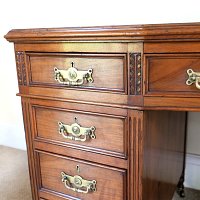 EDWARDIAN WALNUT PEDESTAL DESK