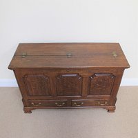 OAK MULE CHEST (GEORGIAN)