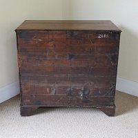 RED WALNUT GEORGIAN CHEST OF DRAWERS