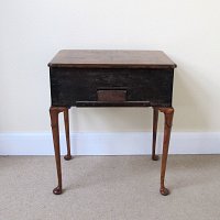 GEORGE I WALNUT SIDE TABLE