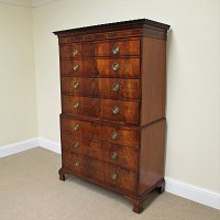 GEORGIAN MAHOGANY CHEST ON CHEST