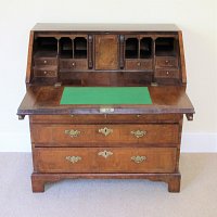 GEORGIAN WALNUT BUREAU