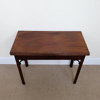 GEORGIAN MAHOGANY CARD TABLE WITH CONCERTINA ACTION