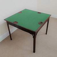 GEORGIAN MAHOGANY CARD TABLE WITH CONCERTINA ACTION