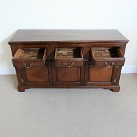 GEORGIAN OAK DRESSER