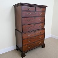 GEORGIAN MAHOGANY CHEST ON CHEST