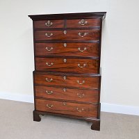 GEORGIAN MAHOGANY CHEST ON CHEST