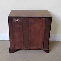 GEORGIAN MAHOGANY KNEE-HOLE DRESSING CHEST