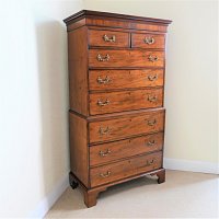 GEORGIAN MAHOGANY CHEST ON CHEST