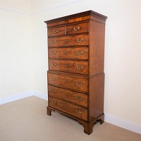 GEORGIAN MAHOGANY CHEST ON CHEST