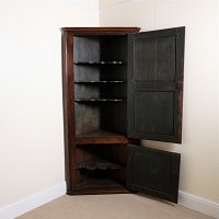 GEORGIAN OAK CORNER CUPBOARD