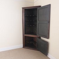 GEORGIAN OAK CORNER CUPBOARD