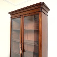 VICTORIAN LIBRARY BOOKCASE OF SMALL PROPORTIONS