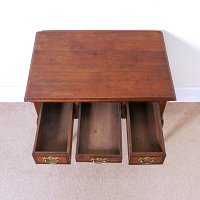 GEORGIAN OAK LOWBOY / SIDE TABLE