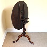 GEORGIAN MAHOGANY BIRDCAGE TRIPOD TABLE