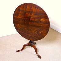 GEORGIAN MAHOGANY BIRDCAGE TRIPOD TABLE