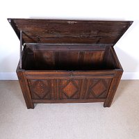 WILLIAM & MARY PERIOD OAK COFFER