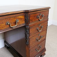 MAHOGANY CHIPPENDALE REVIVAL STYLE PEDESTAL DESK