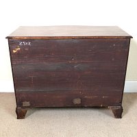 GEORGIAN MAHOGANY SERPENTINE CHEST OF DRAWERS