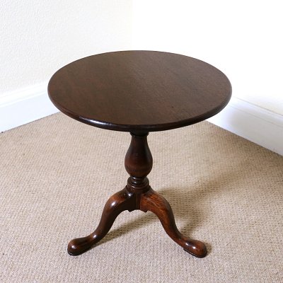 OAK TRIPOD WINE / LAMP TABLE